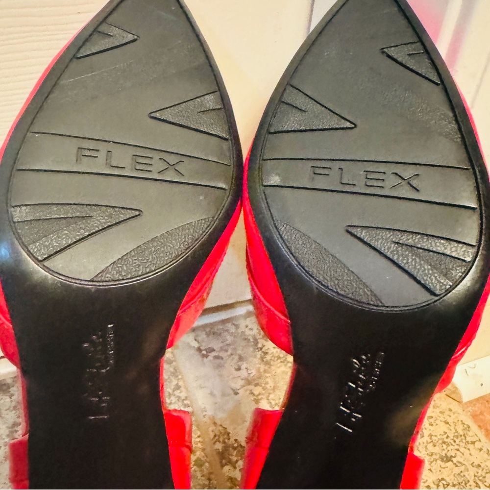 🌹NWOB!!! Festive Life Stride Red Patent Heels Classic Stiletto D’Orsay Pumps! - Picture 16 of 16